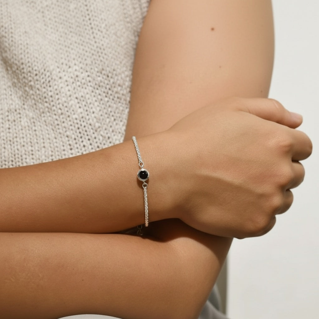 צמיד רפאל משובץ - עם תמונה מוצפנת