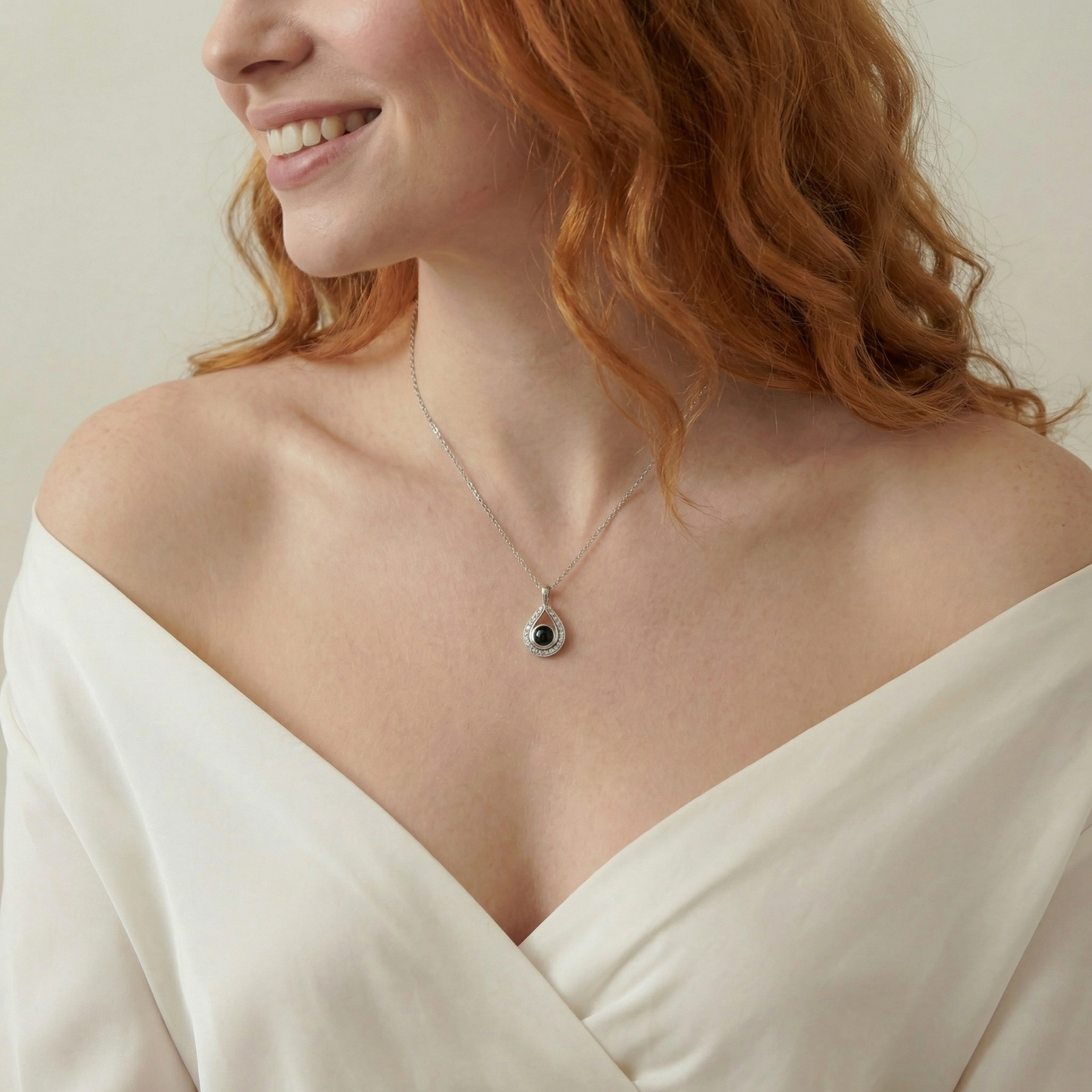 שרשרת גל משובצת - עם תמונה מוצפנת - Remora Israel